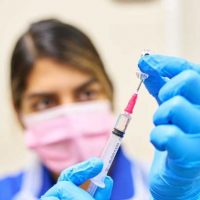 NurseWithSyringe960x530